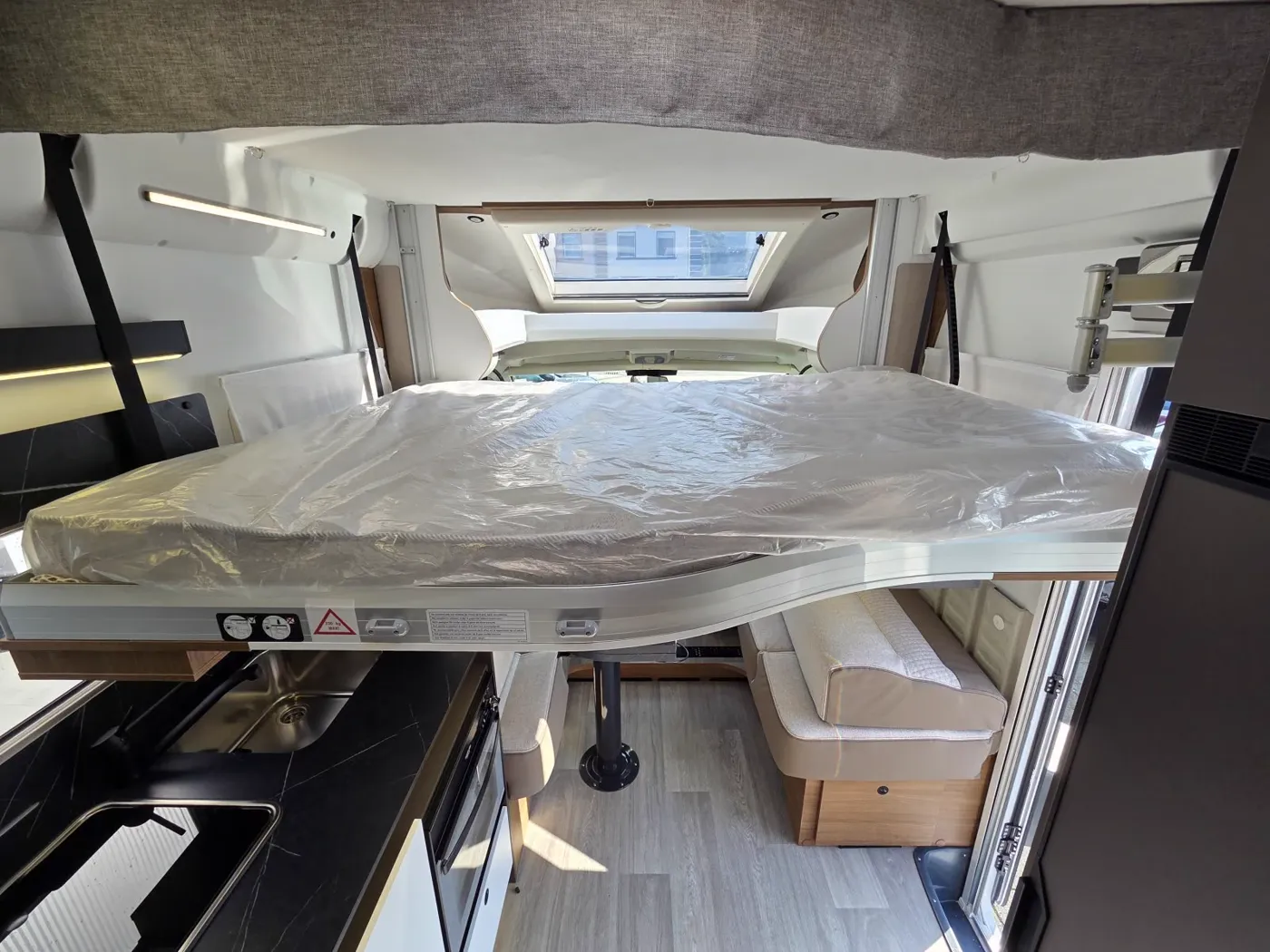 Benimar MILEO 268 — Ansicht 4