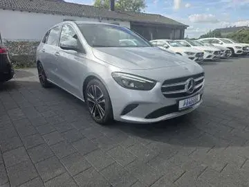 Mercedes-Benz B 180, Van/Minibus in Silber