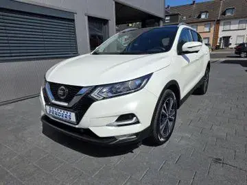 Nissan Qashqai 1.3, SUV/Geländewagen/Pickup in Weiß
